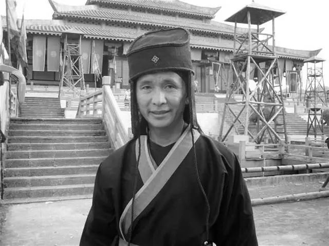 他在横店突然去世，曾出演400部剧集……