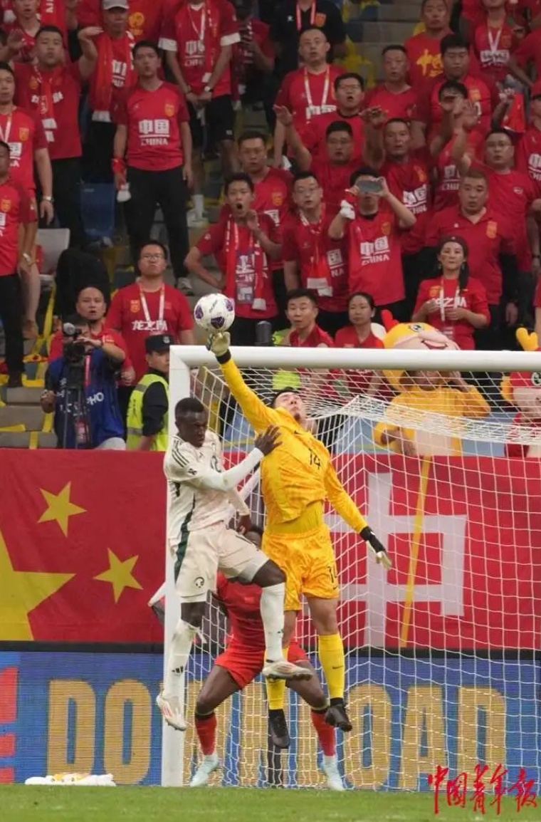 国足门将发文:“不配”!除了输球,国足又有坏消息 国足门将发文:“不配”!除了输球,国足又有坏消息