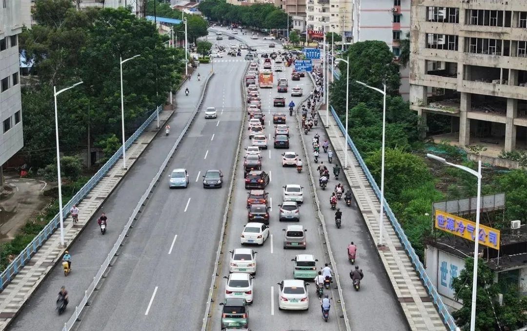 洪峰预计今日过境！南宁多条路段实施临时交通管制措施！最新消息→