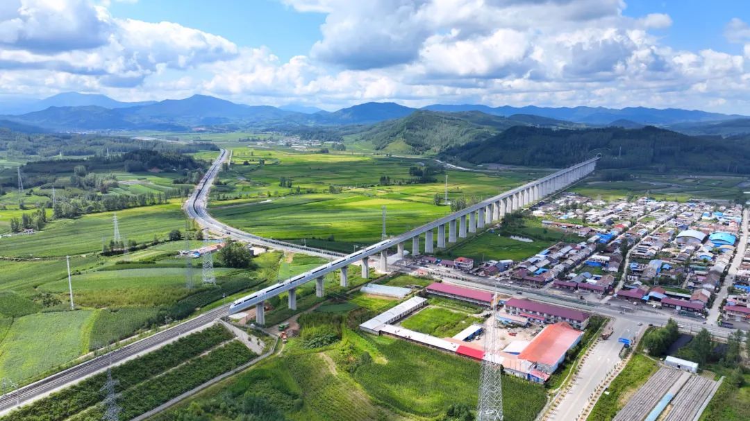 中秋小长假 哈尔滨铁路增开51对列车服务旅客出行