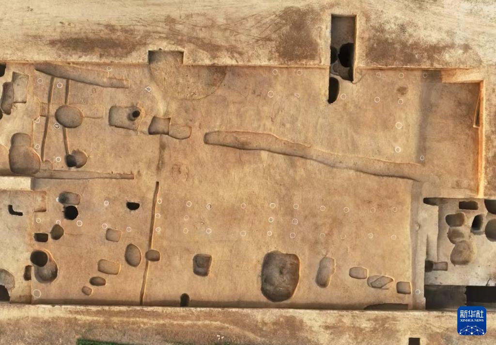 新华全媒+丨河南南阳发现夏王朝区域中心城邑 与二里头遗址高度一致 新华全媒+丨河南南阳发现夏王朝区域中心城邑 与二里头遗址高度一致
