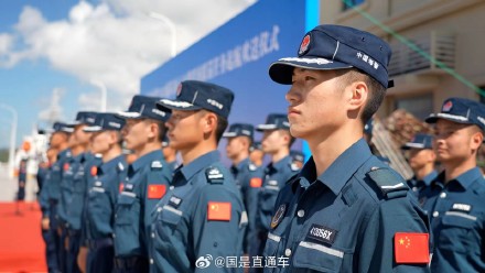 中国海警舰艇编队起航赴俄罗斯执行中俄海警联演联巡任务