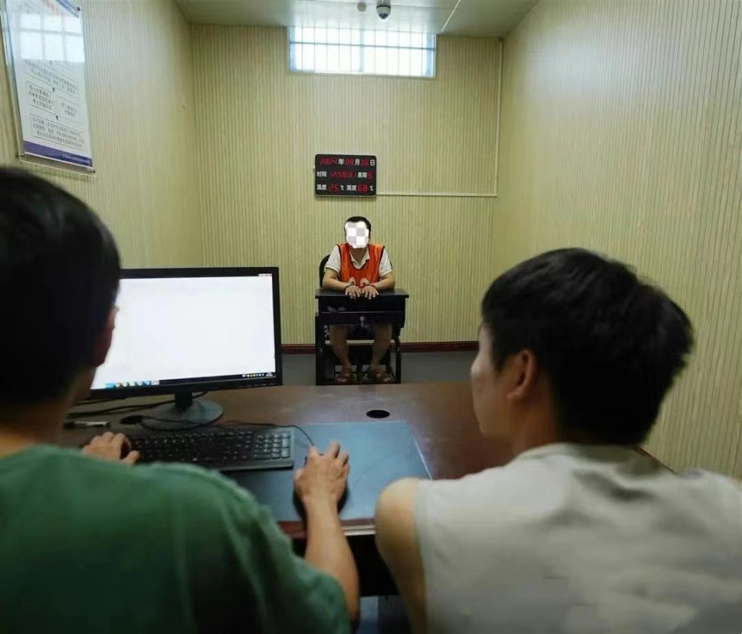 花18万元买下30件，越看越不对劲，真相让他很崩溃......