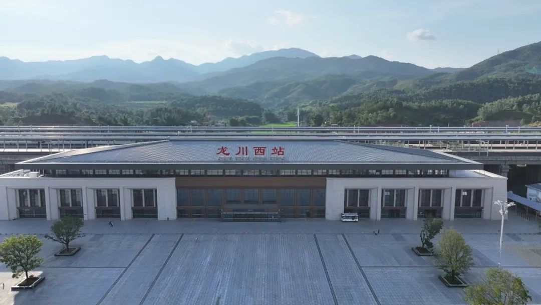 衔接赣深高铁！这条高铁明天开通！