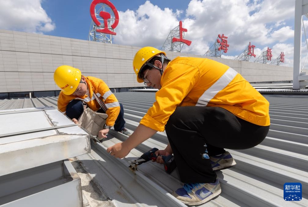 上海虹桥站:巡检保安全 上海虹桥站:巡检保安全