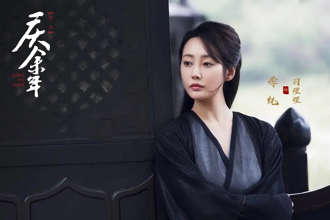 演员李纯发文怒斥小区物业，街道办、物业回应