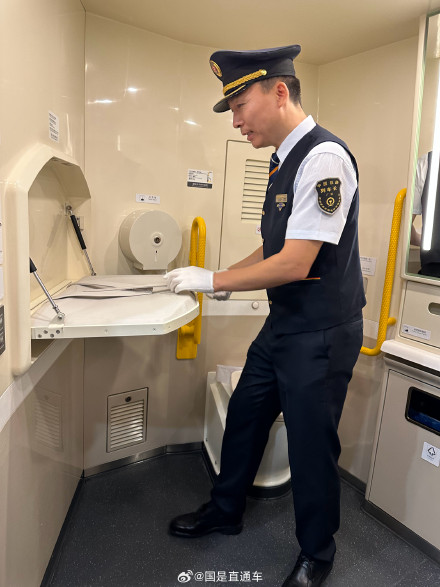 梅龙高铁车厢细节太暖心 梅龙高铁车厢细节太暖心