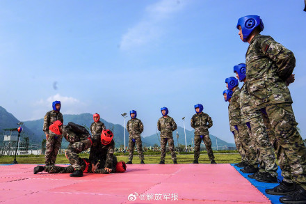 酷！搏击教育员集训现场火力“拳”开