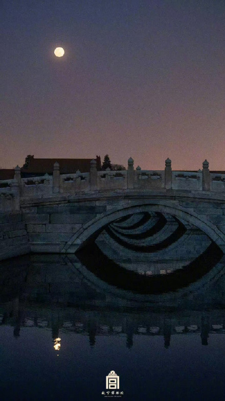 收藏！故宫月亮壁纸上新