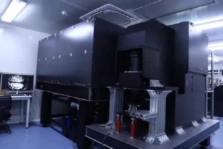 “看穿”大脑！清华团队又又研发一台超级显微镜