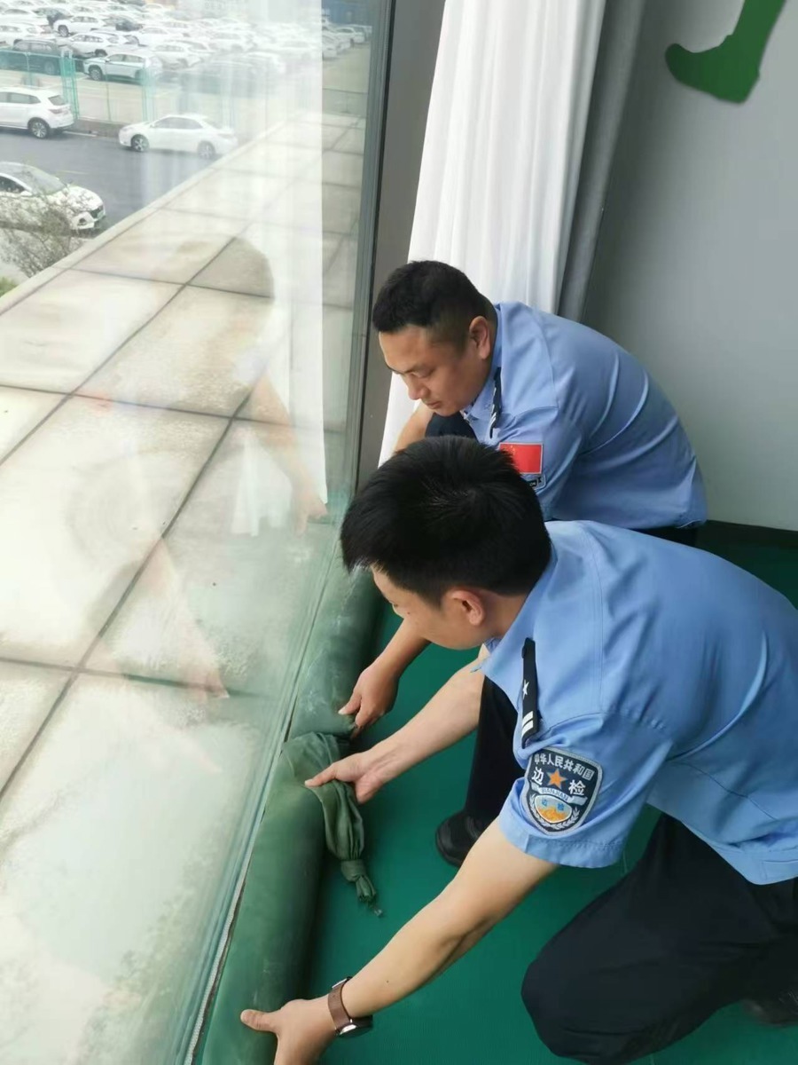 所有船舶均已离港避风！空无一船，洋山深水港进入抗台时刻