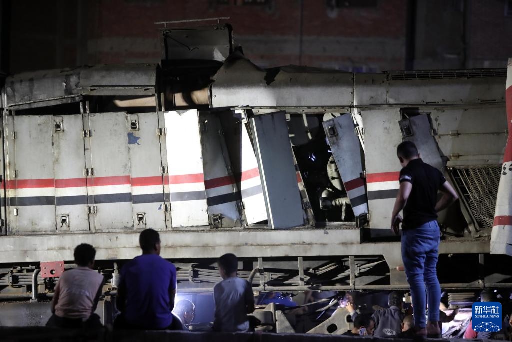 埃及北部发生客运列车相撞事故至少3人死亡