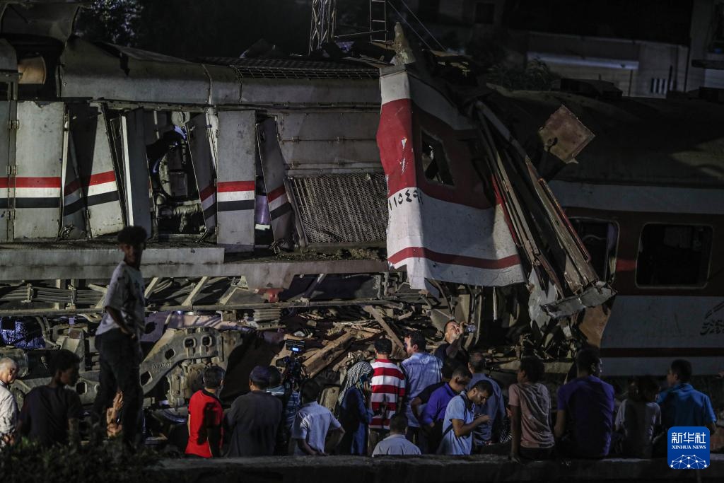 埃及北部发生客运列车相撞事故至少3人死亡