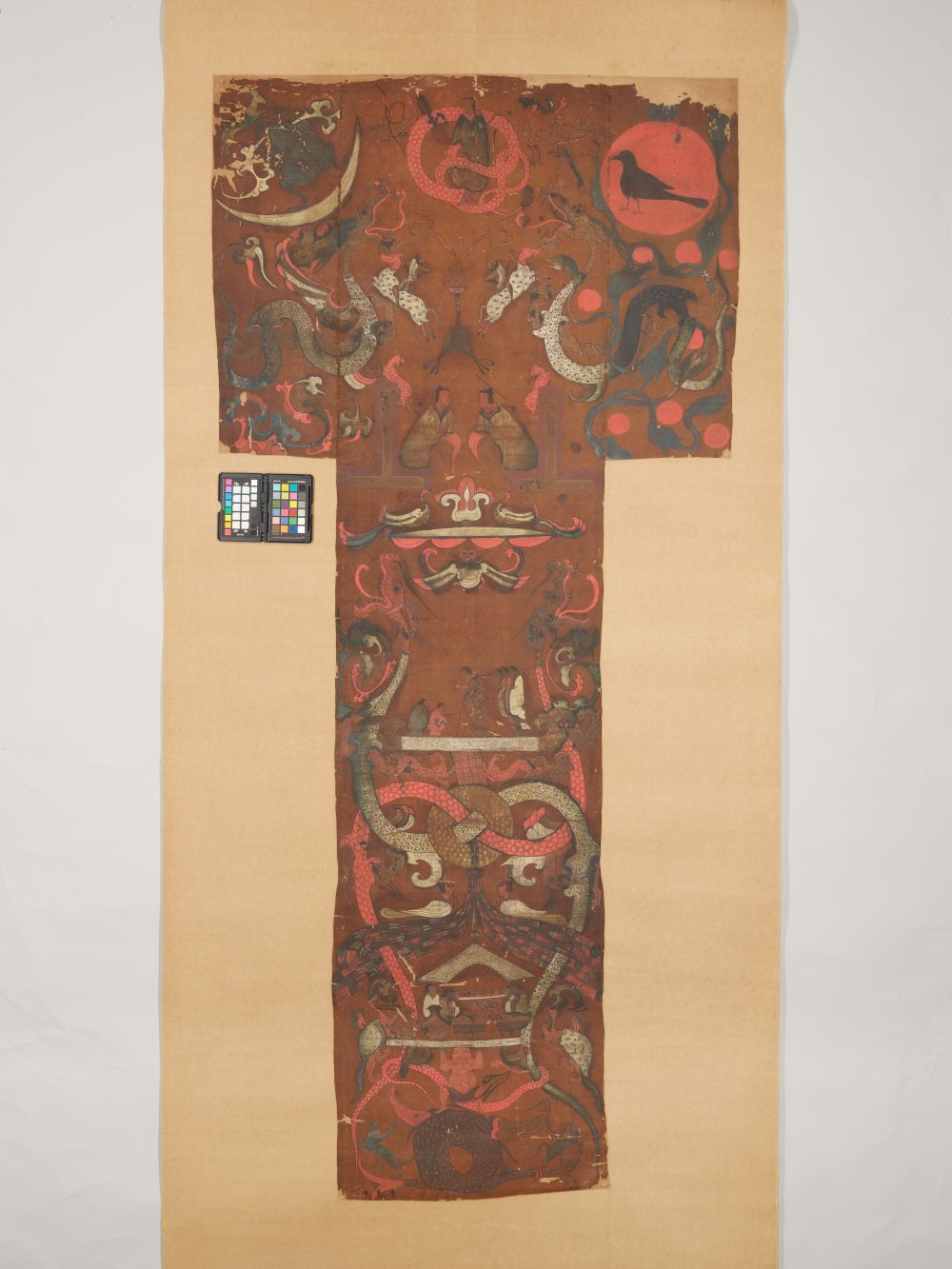 新华全媒+丨马王堆发掘50周年 看T形帛画上的“中秋元素” 新华全媒+丨马王堆发掘50周年 看T形帛画上的“中秋元素”