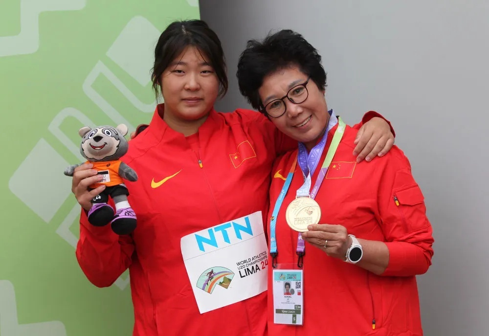 她才16岁!5个月,两破世界青年纪录! 她才16岁!5个月,两破世界青年纪录!