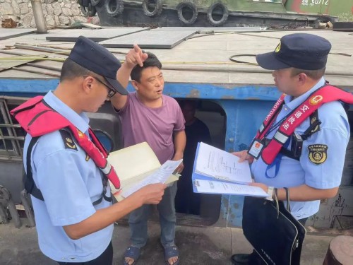 “贝碧嘉”成为75年来登陆上海最强台风！下午进入江苏！严阵以待，守护平安！