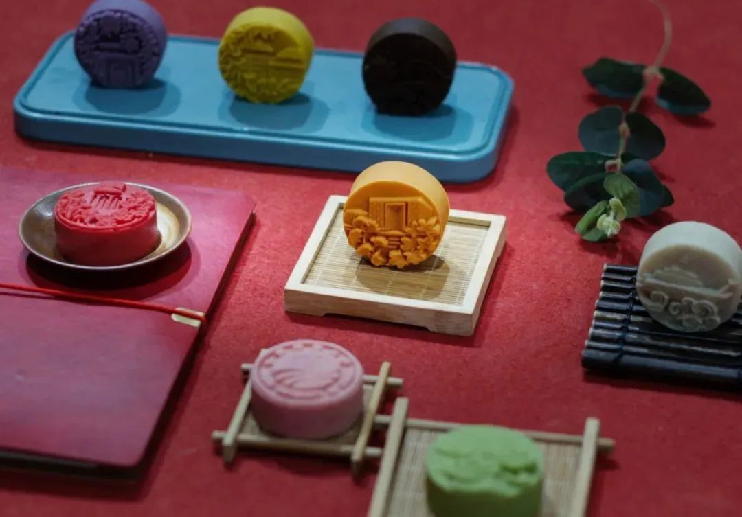 大学专属月饼来了！“我不挑，真不挑，一个味来一个就行！”