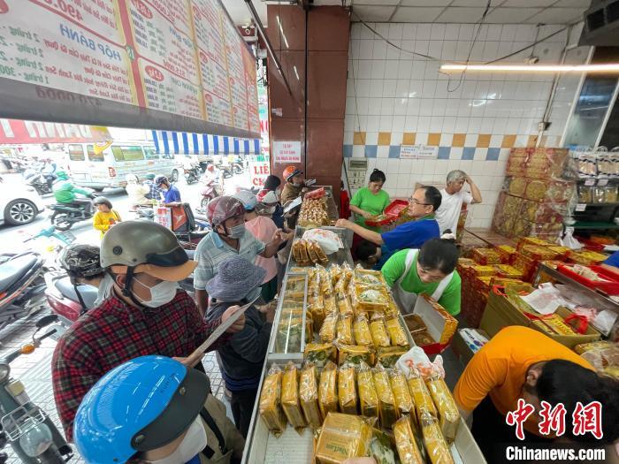 中秋节走在越南街头 感受中越“人文相亲”