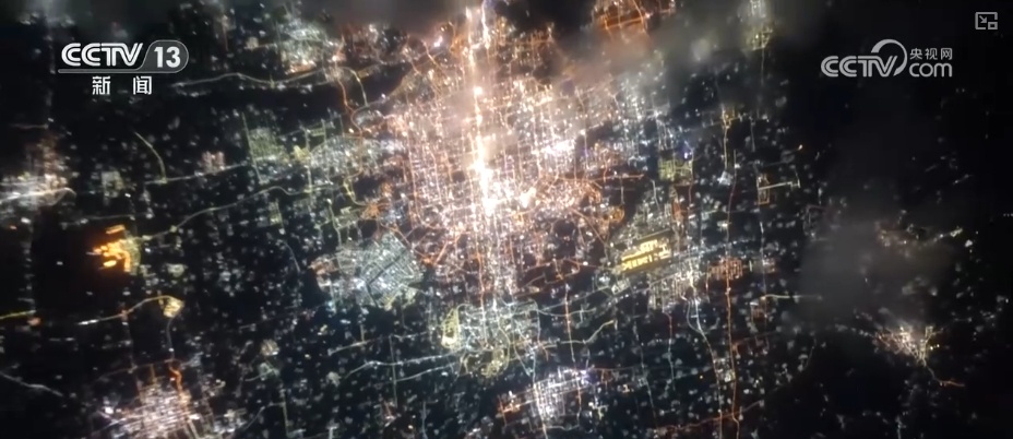 神舟十八号乘组的中秋大餐是啥？太空月饼啥馅儿？揭秘→