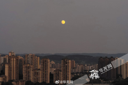 中秋夜 共赏“超级月亮”点亮山城夜空！