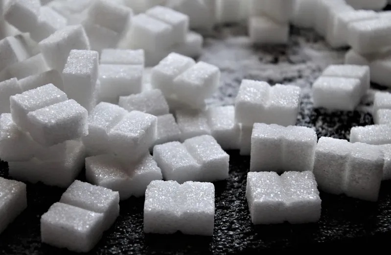 13岁女生烂了12颗牙！妈妈大吃一惊：每次都选三分糖，不甜啊