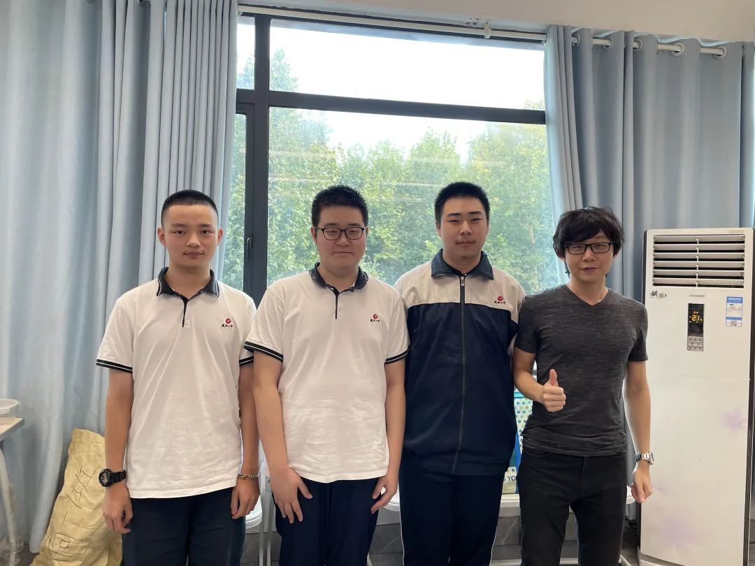 11人均获全国一等奖!他们来自武汉同一所中学→ 11人均获全国一等奖!他们来自武汉同一所中学→