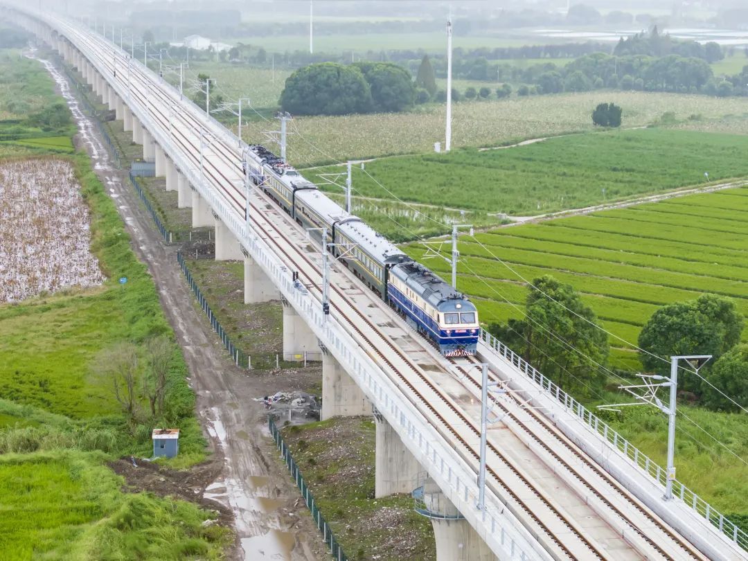 【提示】沪苏湖高铁正式进入联调联试阶段 【提示】沪苏湖高铁正式进入联调联试阶段