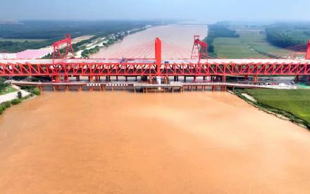 时速350公里!这条铁路跨黄河 时速350公里!这条铁路跨黄河