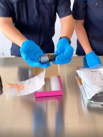 “保健品”“精油”原来是“迷药”!海关查获“迷魂药”“听话水” “保健品”“精油”原来是“迷药”!海关查获“迷魂药”“听话水”