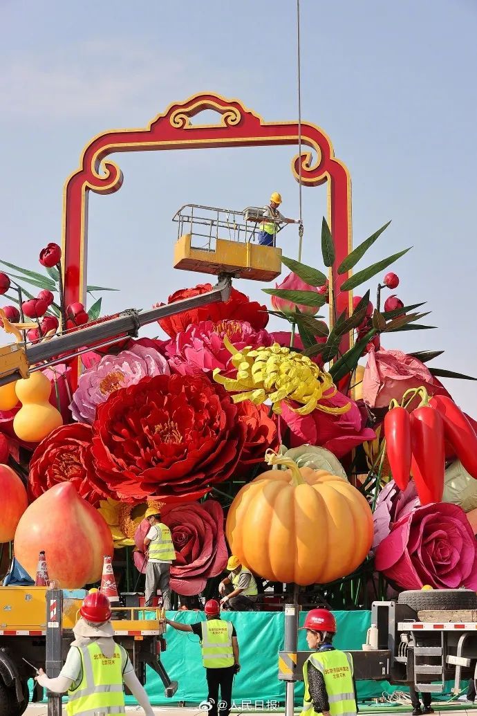 还有3天完工亮相！天安门广场大花篮抢先看→