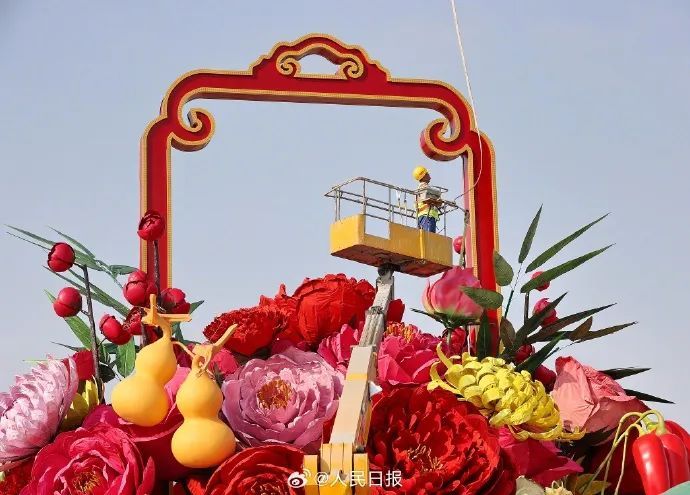 还有3天完工亮相！天安门广场大花篮抢先看→