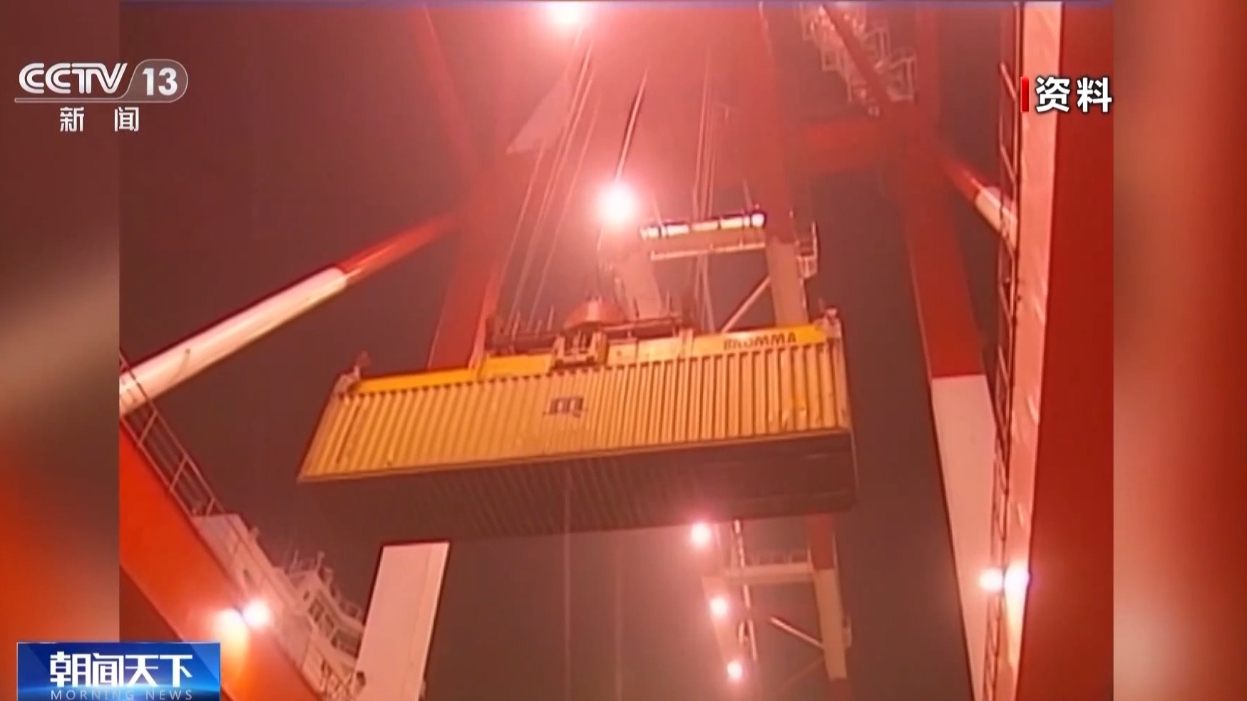 一身绝活、九次刷新世界纪录!他说中国工人的脊梁不能软 一身绝活、九次刷新世界纪录!他说中国工人的脊梁不能软