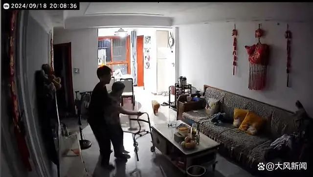 突发地震！14岁少年的第一反应令人泪目…