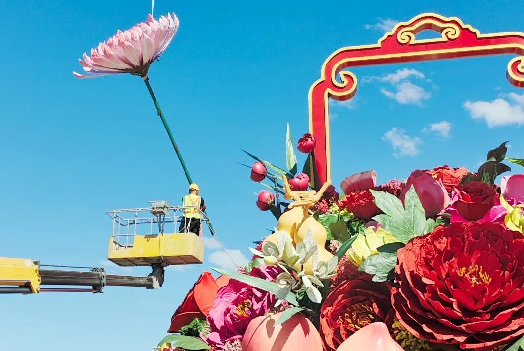 还有3天完工亮相！天安门广场大花篮抢先看→