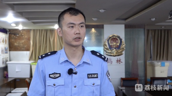 “90后”赖上退休阿姨,又认干亲又谈恋爱,敲诈勒索30万 “90后”赖上退休阿姨,又认干亲又谈恋爱,敲诈勒索30万