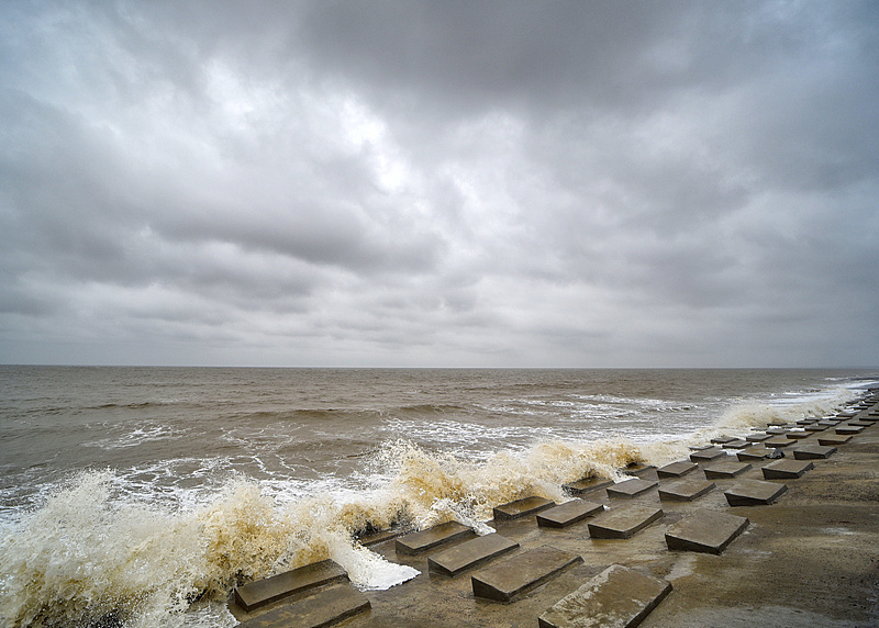 孟加拉湾一印度渔船倾覆 9人失踪