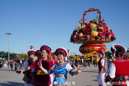 今年国庆大花篮的寓意