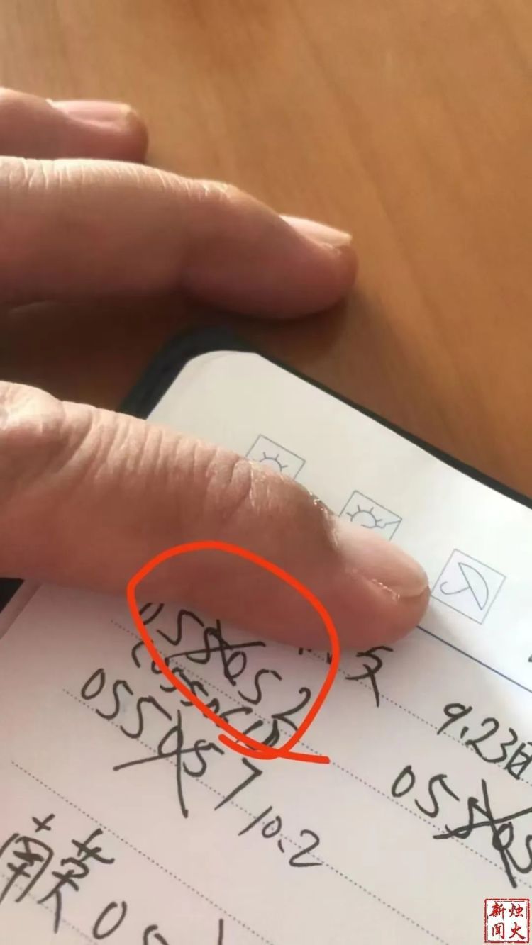 啥情况?女子手握蟹券,竟然几年未兑换到螃蟹! 啥情况?女子手握蟹券,竟然几年未兑换到螃蟹!