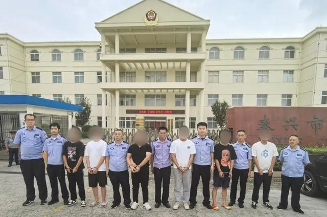 街头扫码抽奖免费领取平板电脑？骗你钱才是真的！