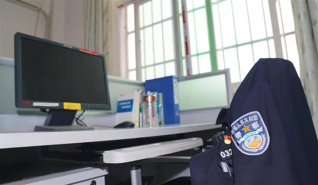 警号032078，重启！