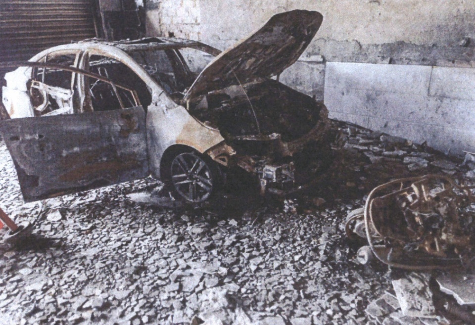 新车购买后仅23天自燃还烧毁邻居房屋，保险公司拒赔，法院判了