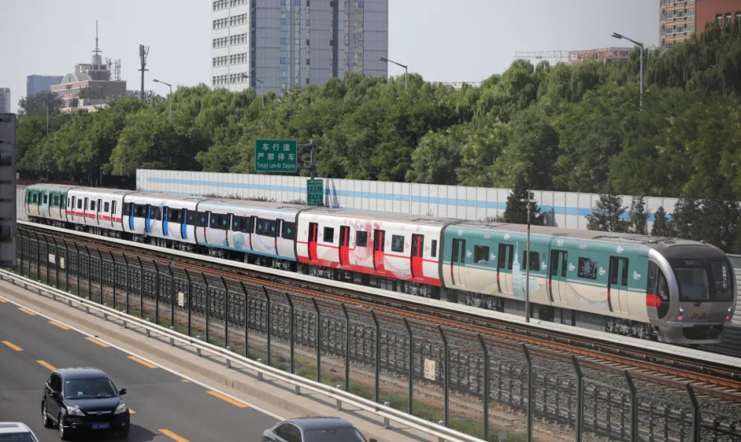 国庆假期，北京地铁“时光列车”再上线！