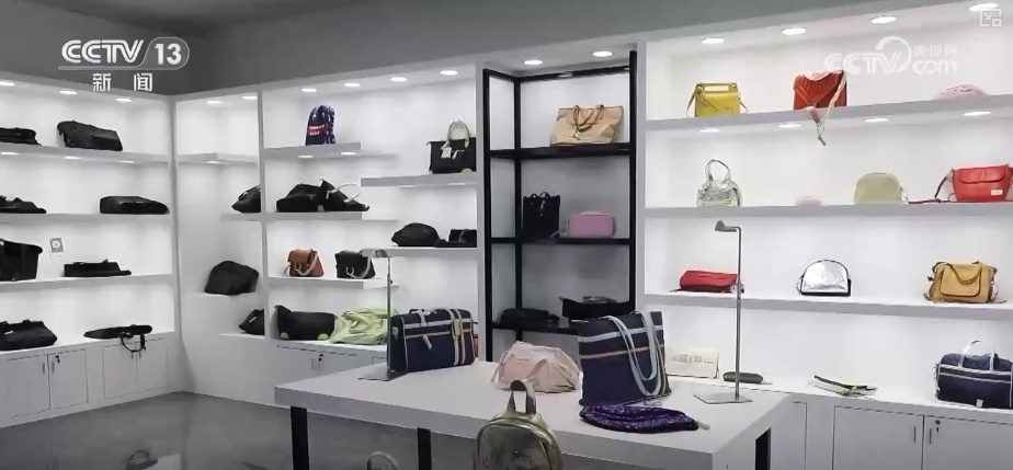 从国之重器到日用百货 各行各业由大变强挺起发展脊梁