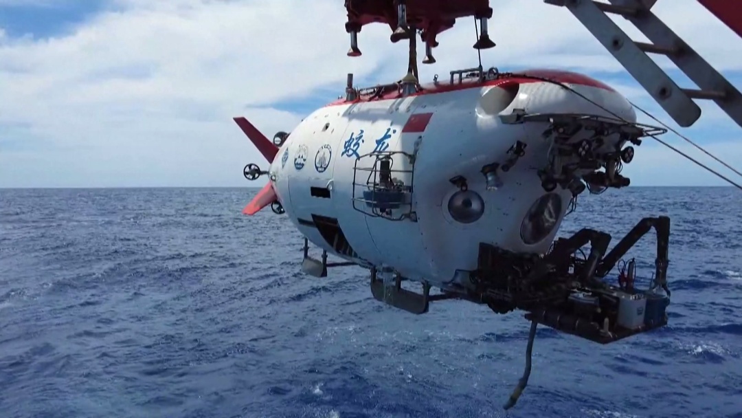 “为了迎接‘蛟龙号’,我兴奋得几乎一夜没睡” “为了迎接‘蛟龙号’,我兴奋得几乎一夜没睡”