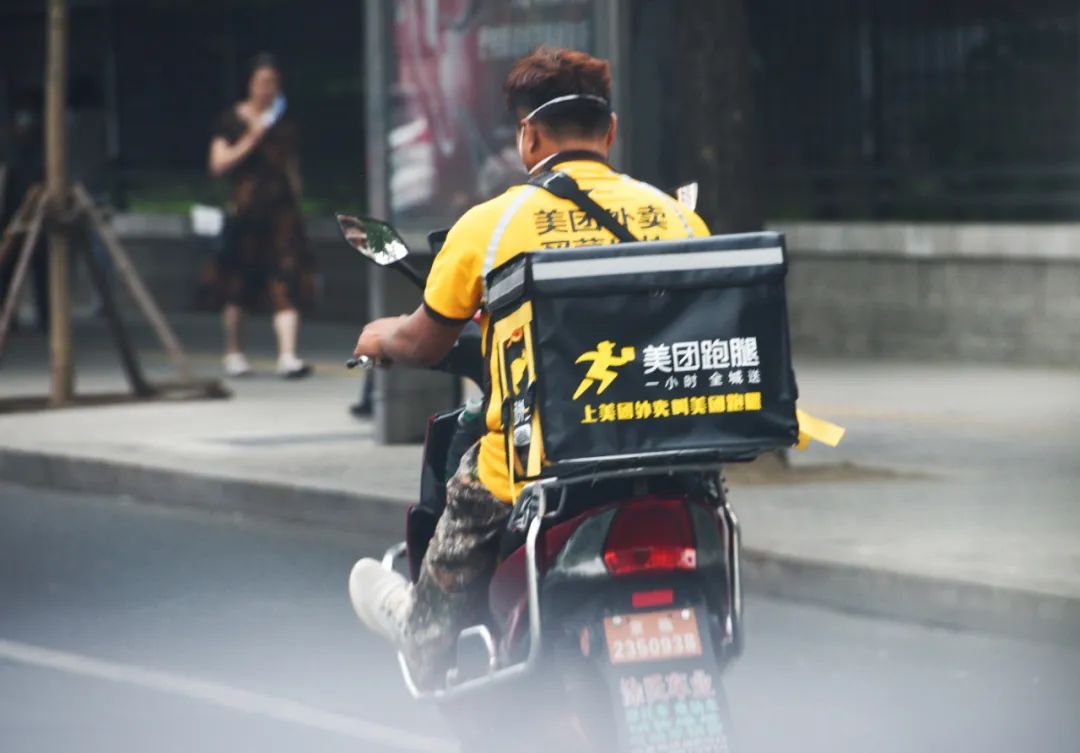 哪家饭馆最干净？多地鼓励外卖骑手化身“食品安全监督员”