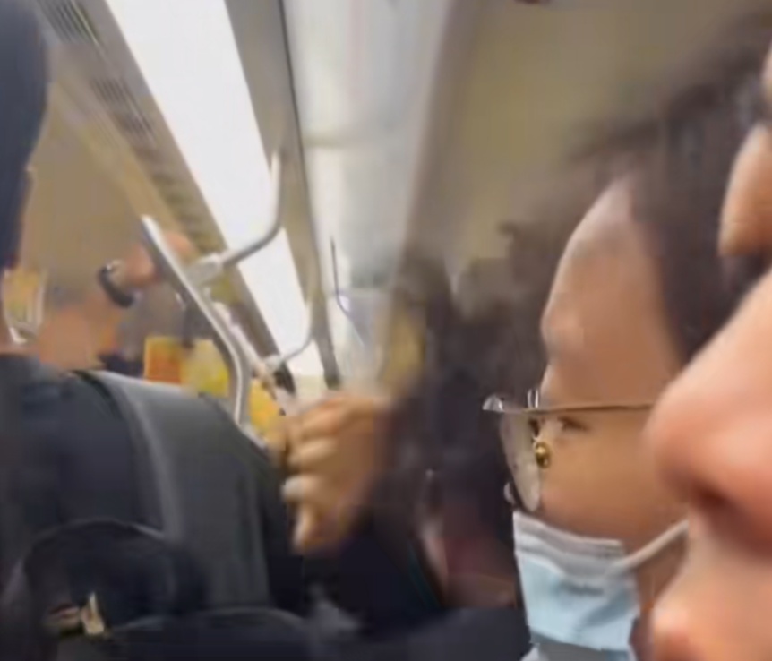 事发上海地铁，警方深夜通报：2女子被行政处罚！