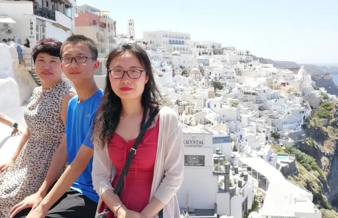 太厉害!亲姐弟隔十年双双上清华 太厉害!亲姐弟隔十年双双上清华