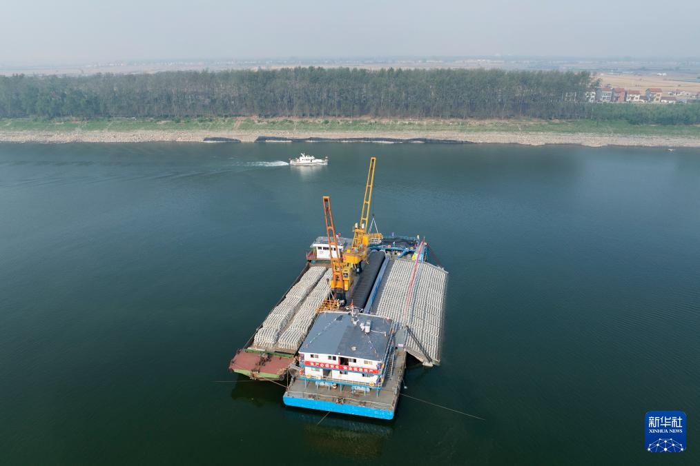 长江中游荆江河段航道整治二期工程全面开工 长江中游荆江河段航道整治二期工程全面开工