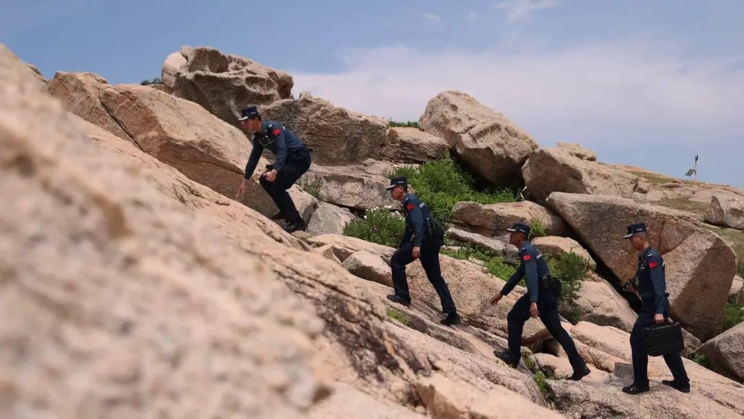 因伤截肢的一等功臣,重回一线! 因伤截肢的一等功臣,重回一线!