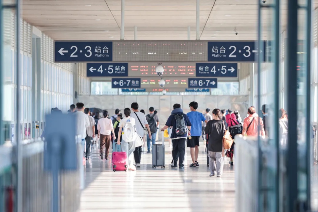 速查!这些方向,还有余票→ 速查!这些方向,还有余票→